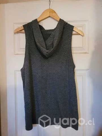 Poleras distintos modelos