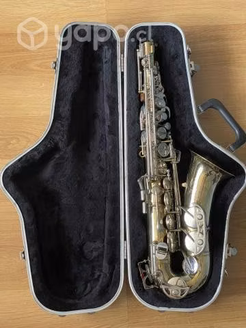 Saxofón Selmer Bundy II+2 Boquillas y Estuche SKB