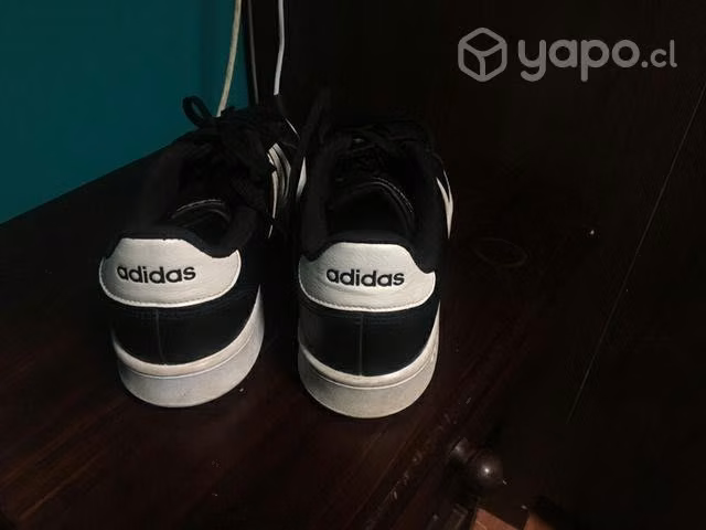 Zapatillas adidas, casi sin usos - Imagen 4