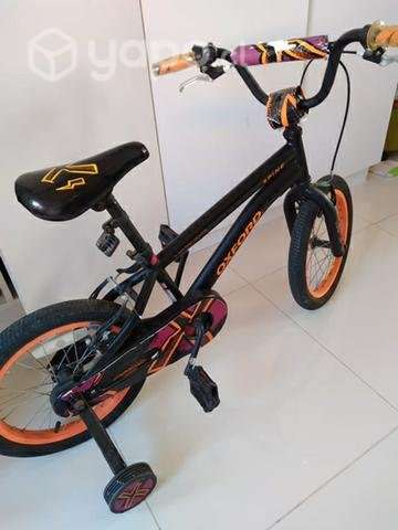 Bicicleta y silla de auto. - Imagen 2