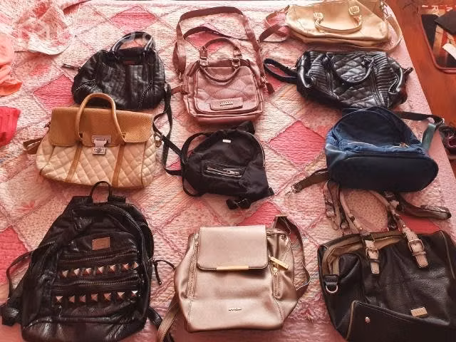 Carteras diferentes modelos de marcas