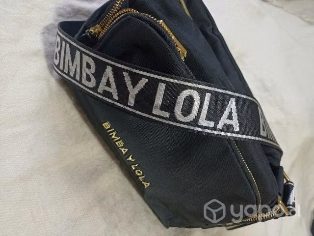 Cartera tipo bandolera Mediana