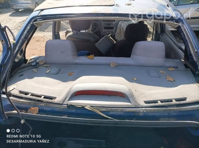 Tapiz de maleta con 3er luz de Chevrolet sail
