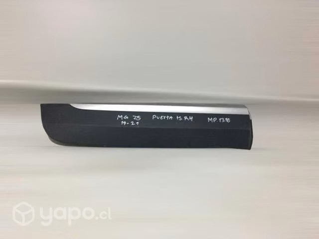 Moldura puerta trasera rh mg zs 2017 2021