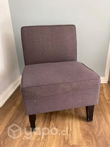 Poltronas de madera tapizadas