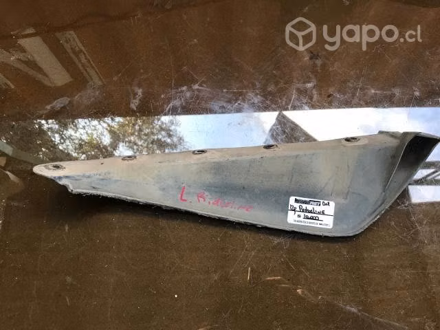 Moldura inferior izquierda parachoque del Honda