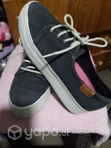 Zapatillas Caterpillar talla 39