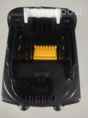 Batería makita inalámbrica 5 AH de 18 V cargada