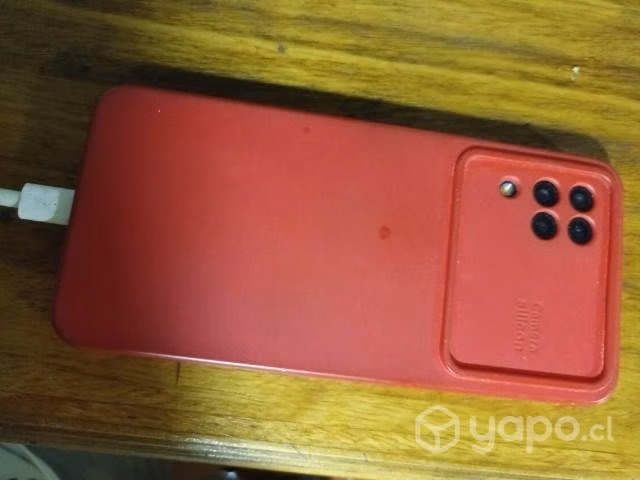 Galaxy a12 con detalle en la pantalla - Imagen 2