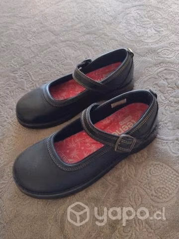 Zapato escolar para dama