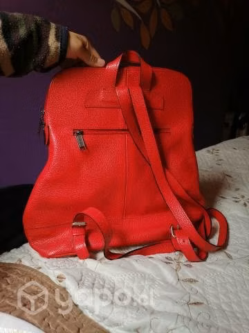 Mochila roja