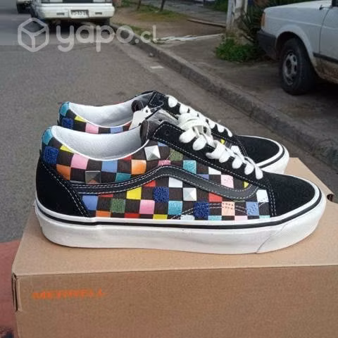 Zapatillas Vans talla 42