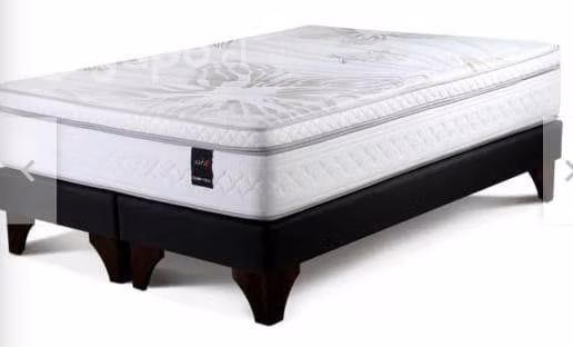 Cama tamaño Súper King, ROSEN
