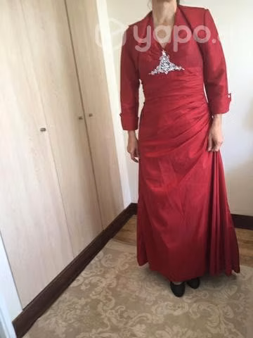 Vestido de fiesta, color rojo