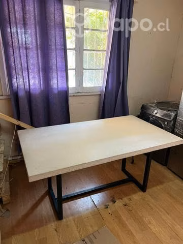 Mesa hormigon visto y base metalica