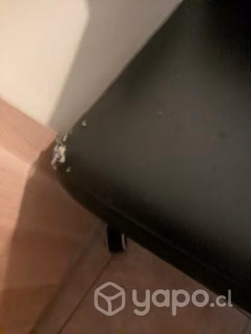 Escritorio esquinero con silla