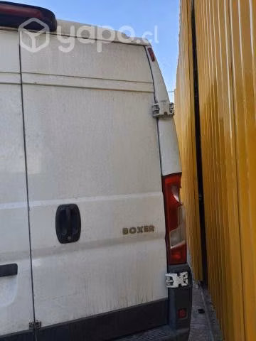 Llanta con neumatico peugeot boxer 2018 usado