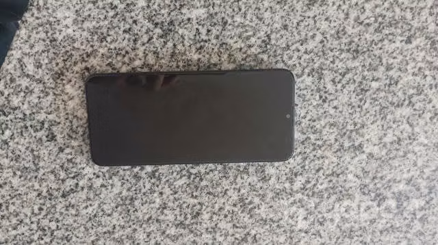 Teléfono Motorola G20 de 64gb - Imagen 2