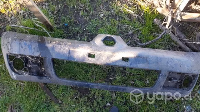 Parachoque delantero original Renault clio 2008