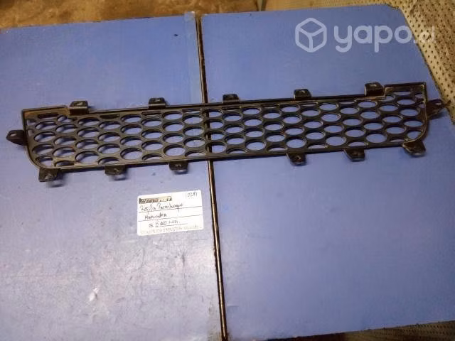 Rejilla parachoque Mahindra