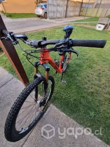 Bicicleta Montabike Carbono profesional Full