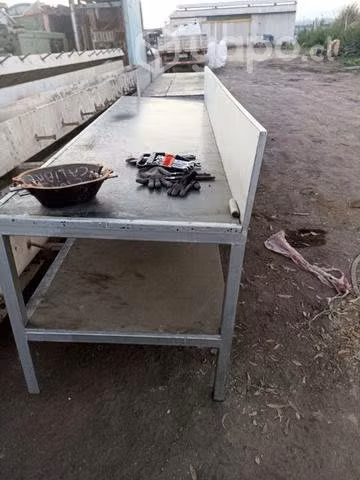 Mesas de trabajo en exelentes condiciones