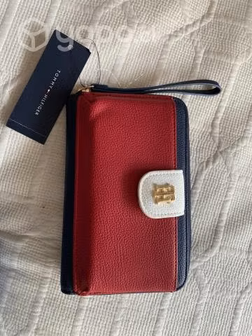 Clutch Tommy Hilfiger nuevo