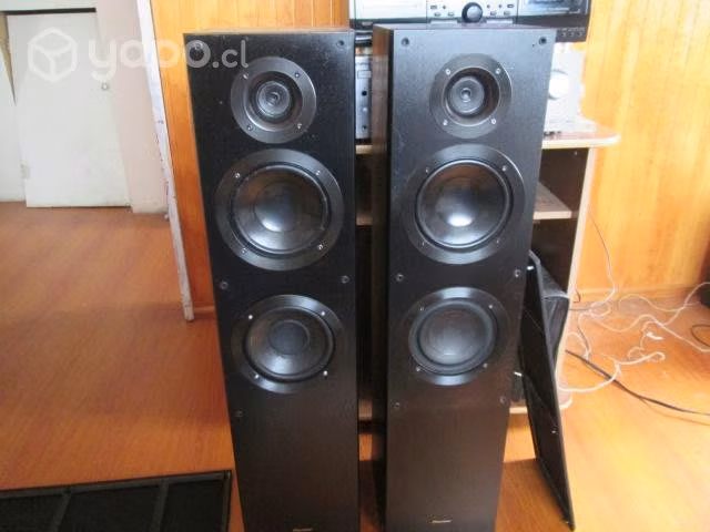 Parlantes columnas