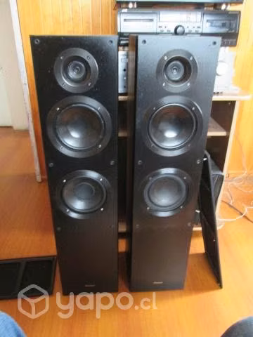 Parlantes columnas