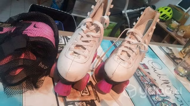 Patines sin uso talla 36 -37 + Proteccion Hoop