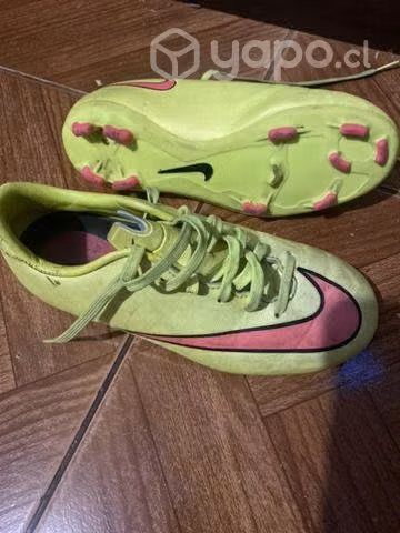 Zapatos de fútbol NIKE NIÑO(a)