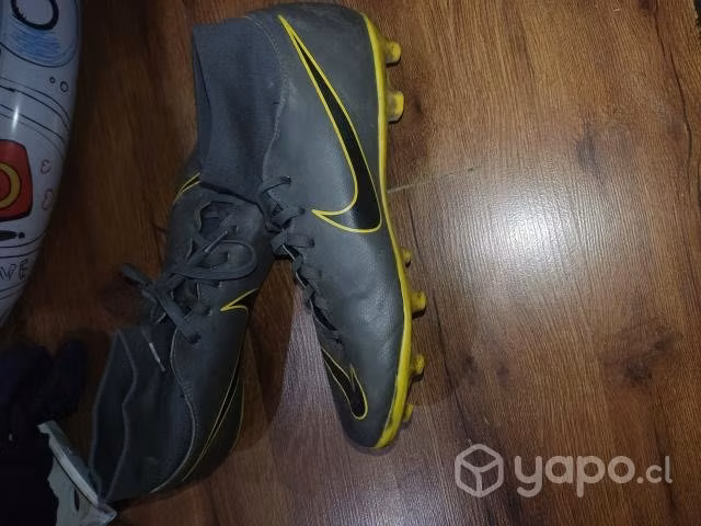 Zapatos de futbol nike mercurial