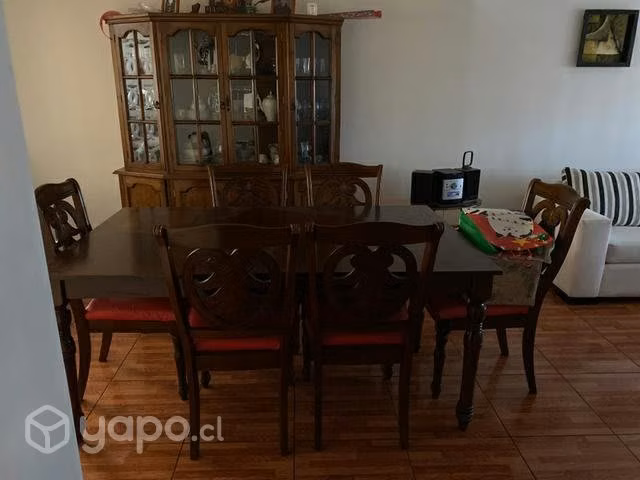 Comedor de 6 sillas muy buen estado