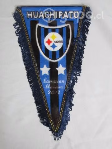 Banderín Huchipato campeón clausura año 2012 Fúbo