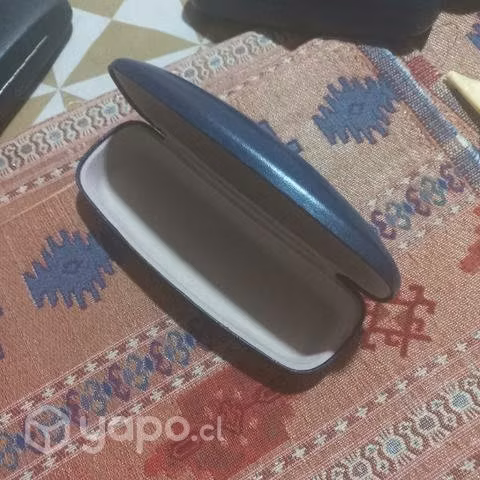 Estuche de anteojos color azul