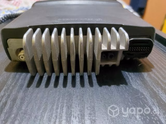 Radio Motorola Pro 5100 usada - Imagen 3