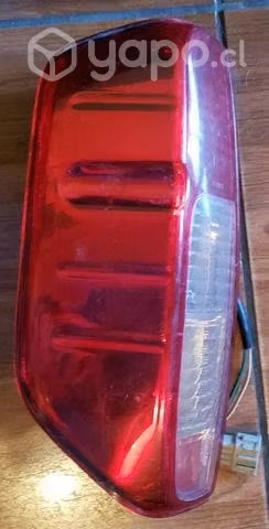 Foco izquierdo Navara 2012 2015 alternativo bueno