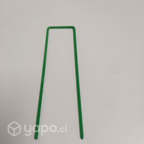 Accesorio instalacion pasto sintetico grapas