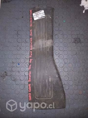 Tapiz Cubre Zocalo Trasero Izquierdo Ford Explorer