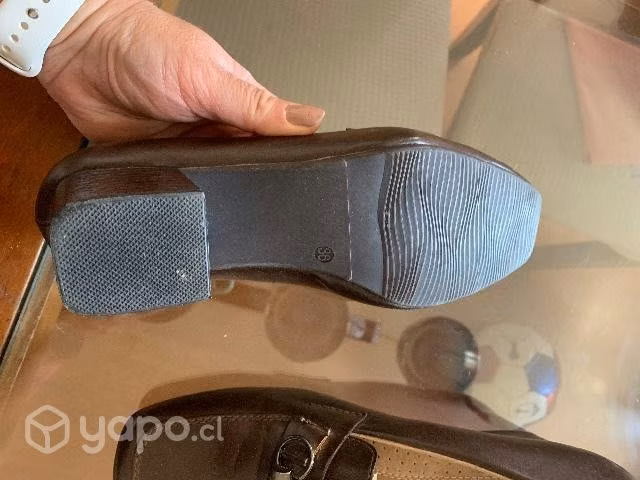 Zapato café oscuro sin uso talla 36 Vía Uno - Imagen 3