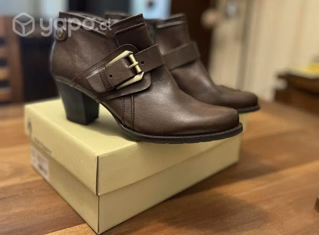 Botines café oscuro HUSH PUPPIES Nº38 NUEVOS