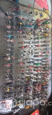 Motos de colección 1:18 y otros.