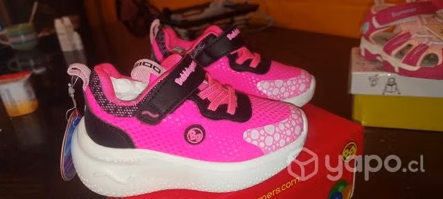 Zapatillas bubblegummers nuevas 0 uso N*24