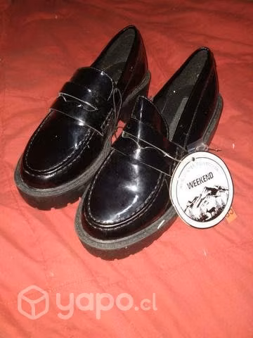 Zapato nuevo de mujer