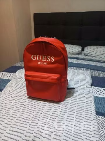 Mochila marca guess