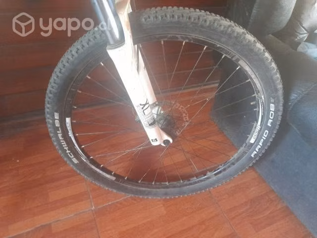 Bicicleta full suspensión