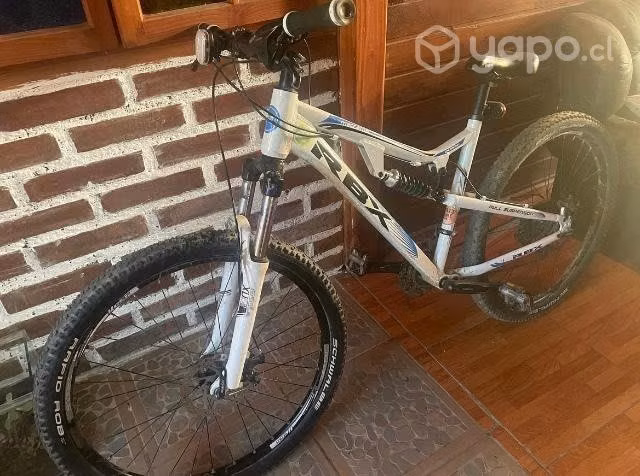 Bicicleta full suspensión