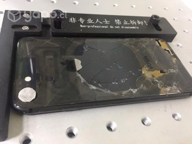 Cambio de tapa trasera iphone 8 color negro - Imagen 4