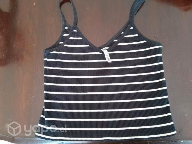 Poleras usadas en buen estado - Imagen 4