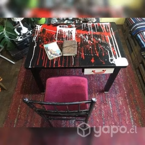 Escritorio metalico con silla tapizada con terciop